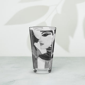 Shaker pint glass