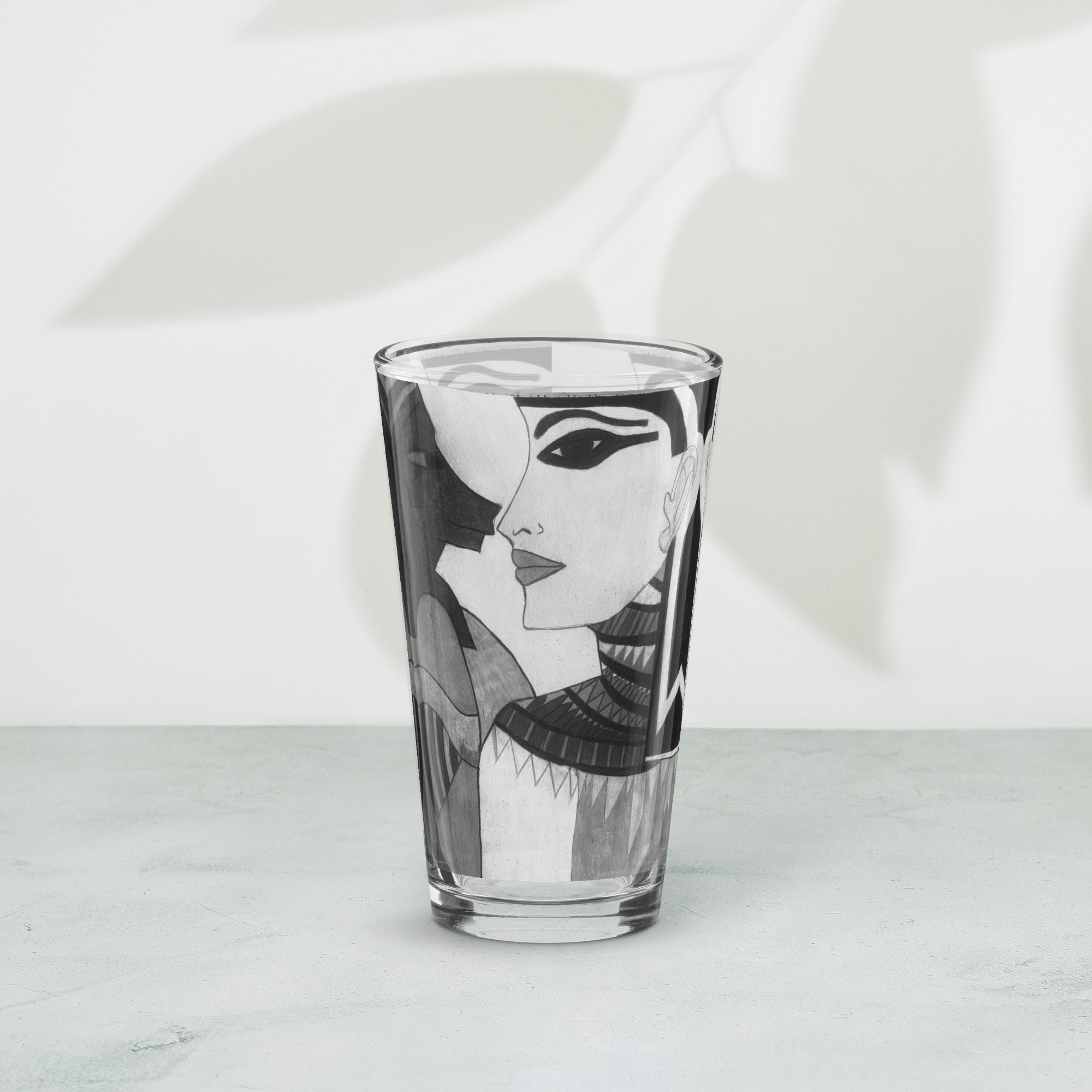 Shaker pint glass